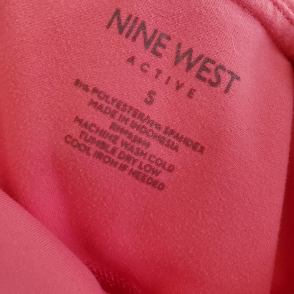 NWT NINE WEST ACTIVE PINK BIKER SHORTS WITH POCKET SIZE SMALL - Picture 6 of 6